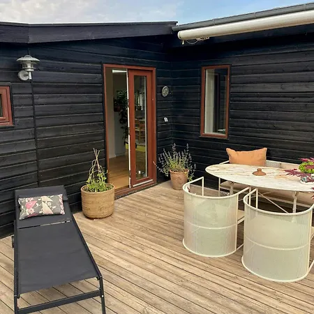 Renovated With Outdoor Bath In Garden Colony Dom wakacyjny