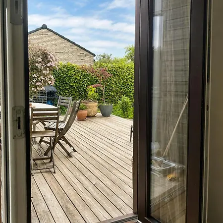 Dom wakacyjny Renovated With Outdoor Bath In Garden Colony Kopenhaga