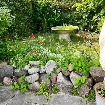 Renovated With Outdoor Bath In Garden Colony *
